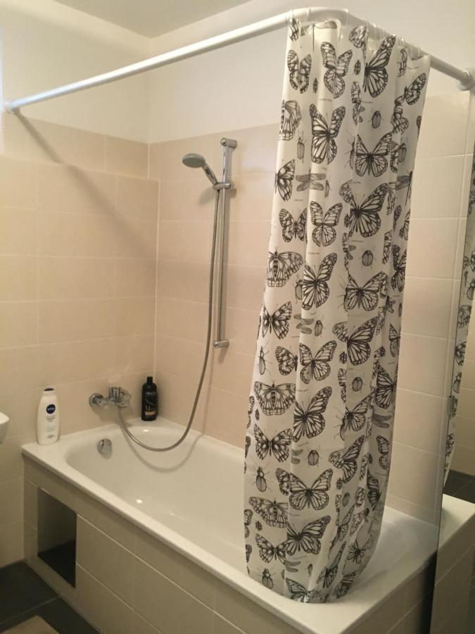 2 Bedroom Apartment Next To Metro U1 And Garage Parking 비엔나 외부 사진